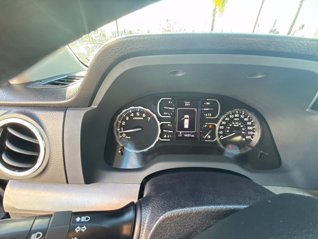 Used 2021 Midnight Black Metallic Toyota SR5 image 26