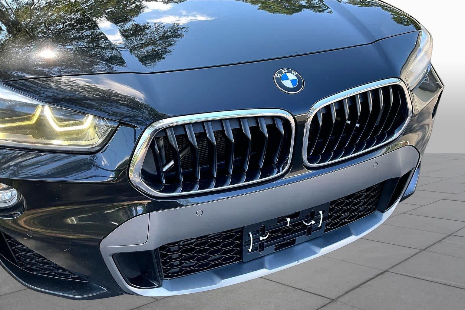 Used 2018 Black Sapphire Metallic BMW xDrive28i image 30