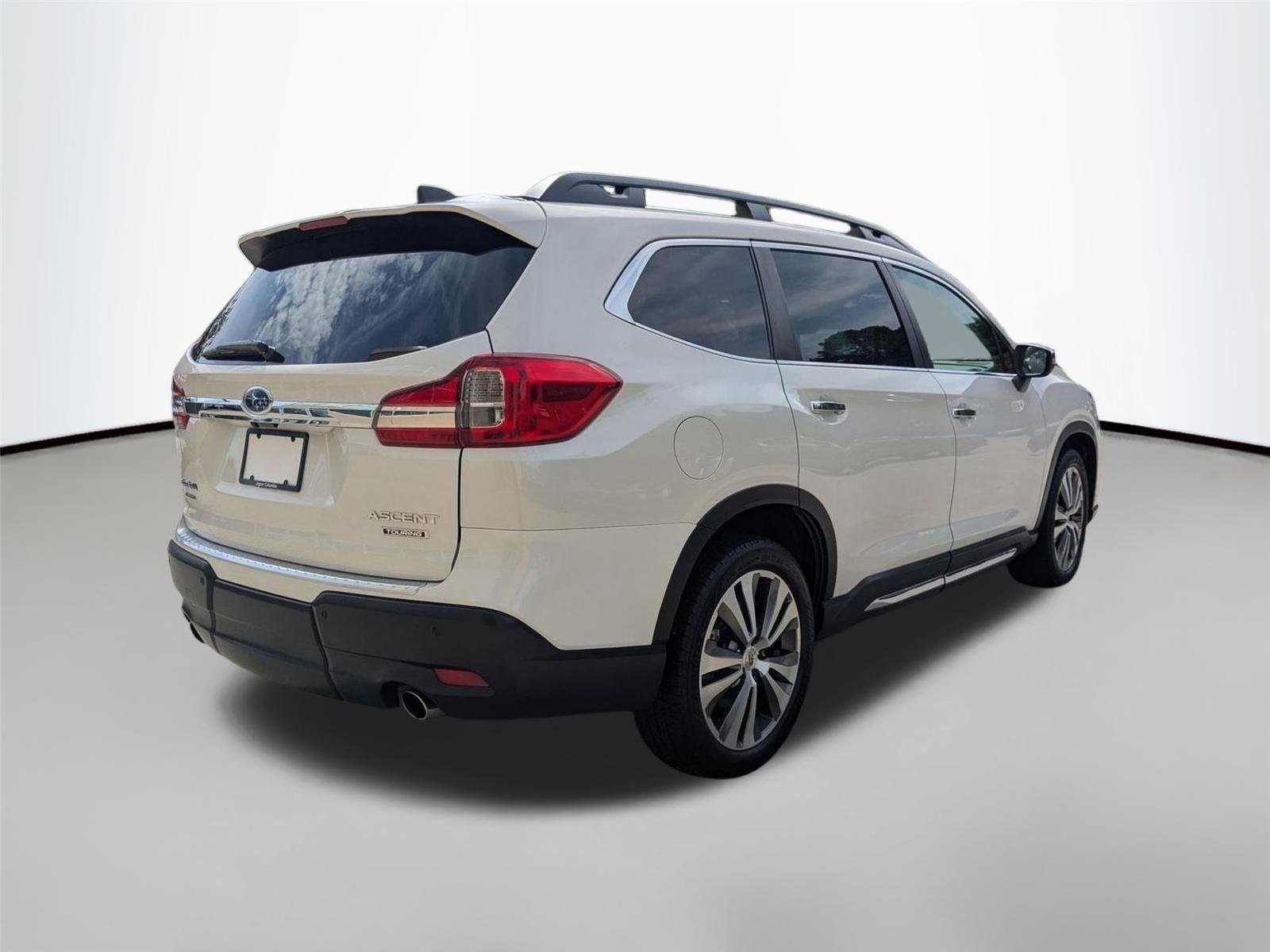 Used 2022 Crystal White Pearl Subaru Touring image 6