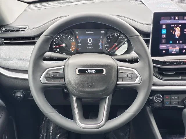Used 2022 Laser Blue Pearlcoat Jeep Latitude image 21