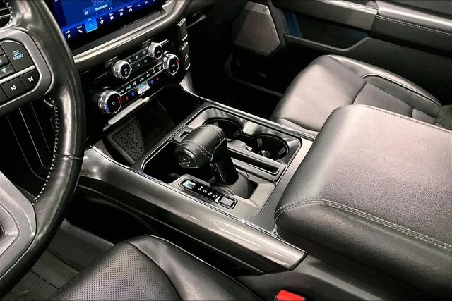 Used 2023 Agate Black Metallic Ford Lariat image 18