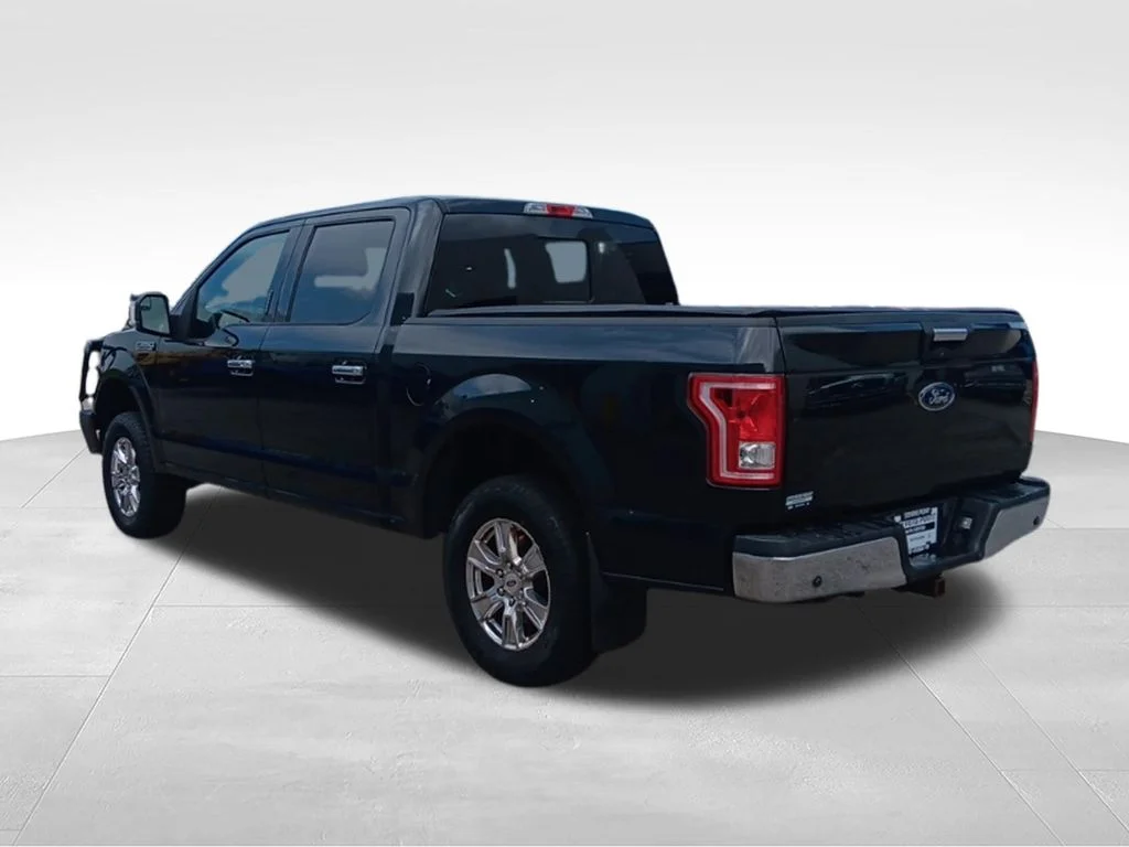 Used 2015 Tuxedo Black Metallic Ford XLT image 5