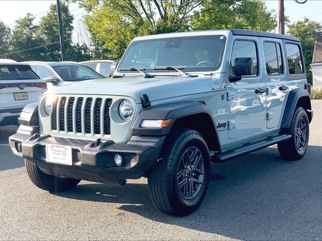 Used 2024 Gray Jeep Sport S image 2