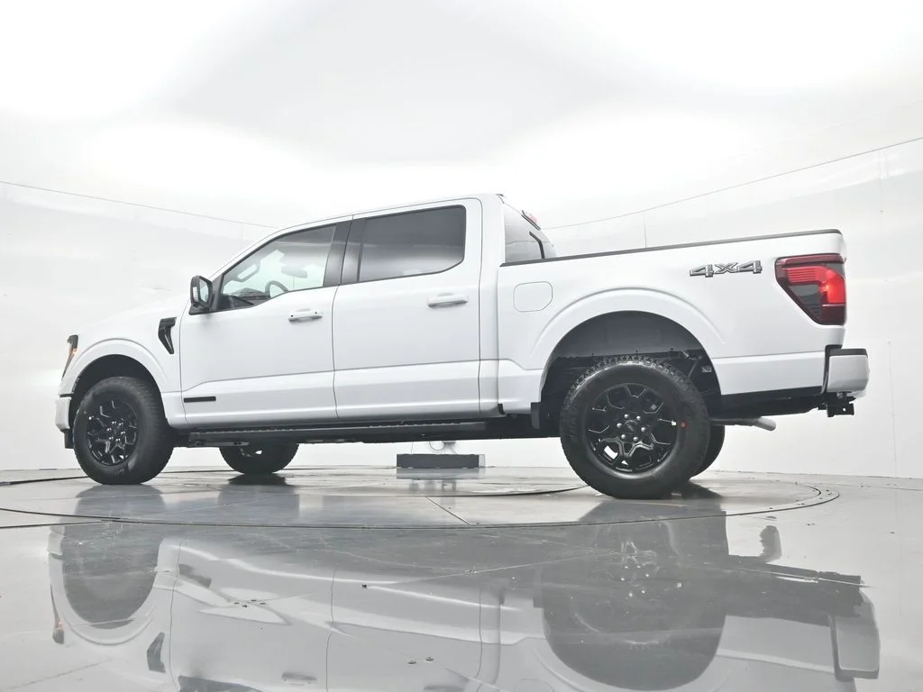 New 2026 Oxford White Ford XLT image 51