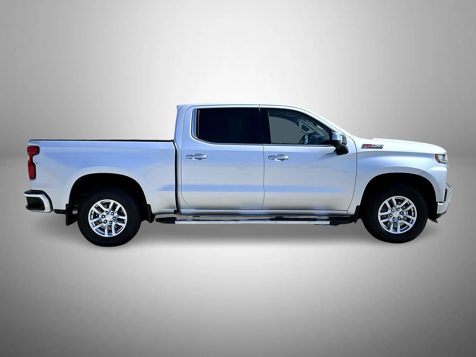 Used 2019 Silver Chevrolet LTZ image 4