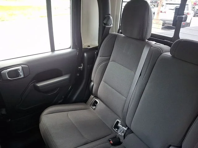 Used 2022 Black Jeep Sport image 18