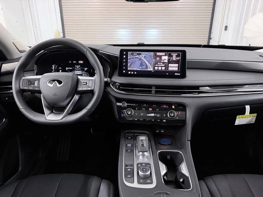 2027 INFINITI QX60 LUXE - Photo 14