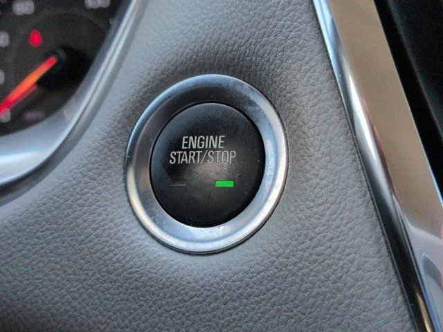 Used 2020 White Chevrolet 3LT image 28