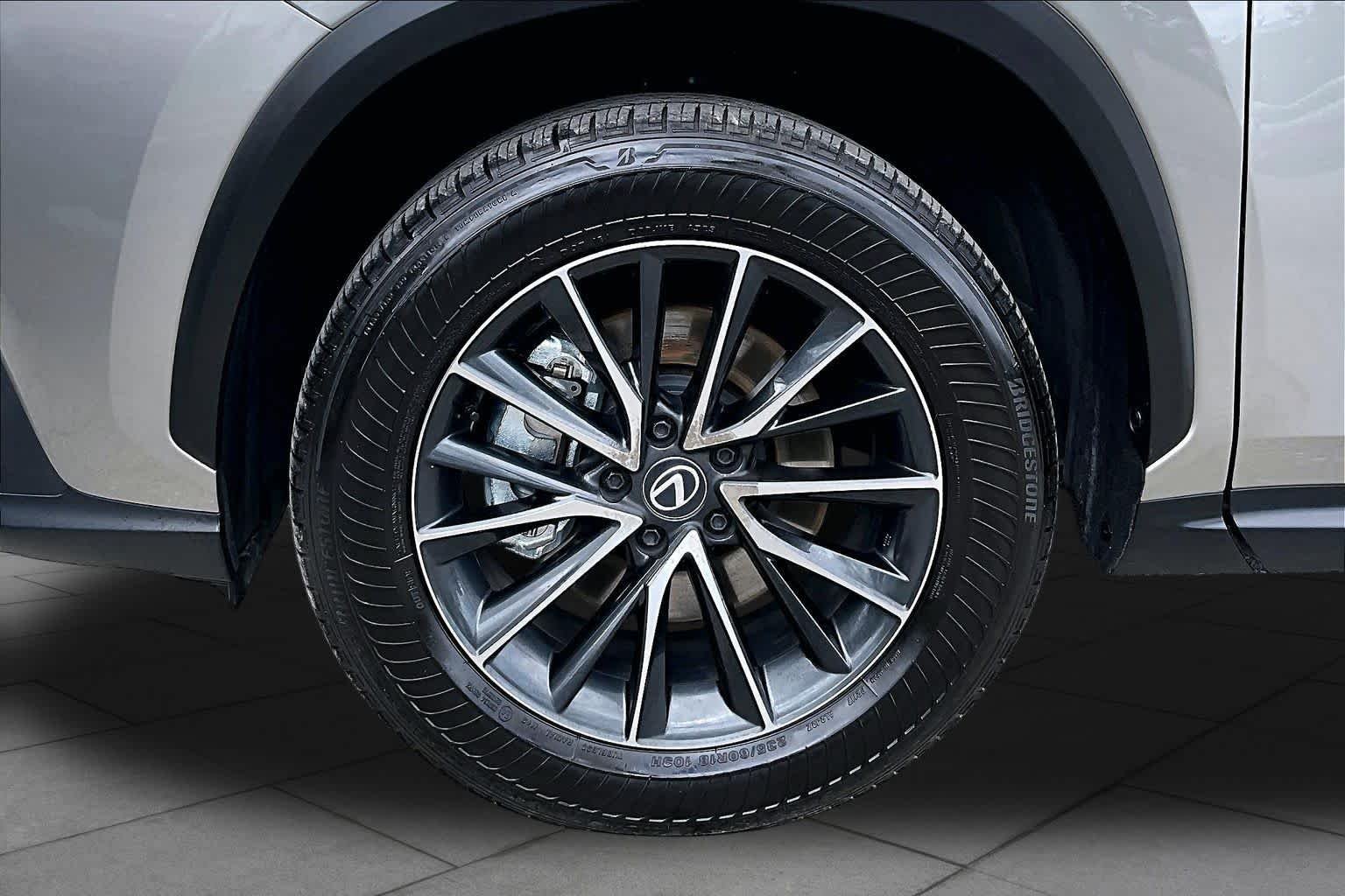 Used 2024 Atomic Silver Lexus Premium image 11
