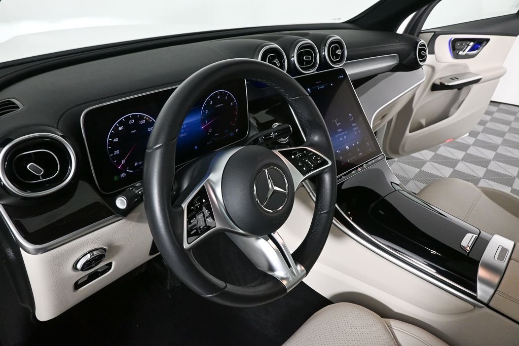 Certified Used 2023 White Mercedes-Benz GLC 300 image 6