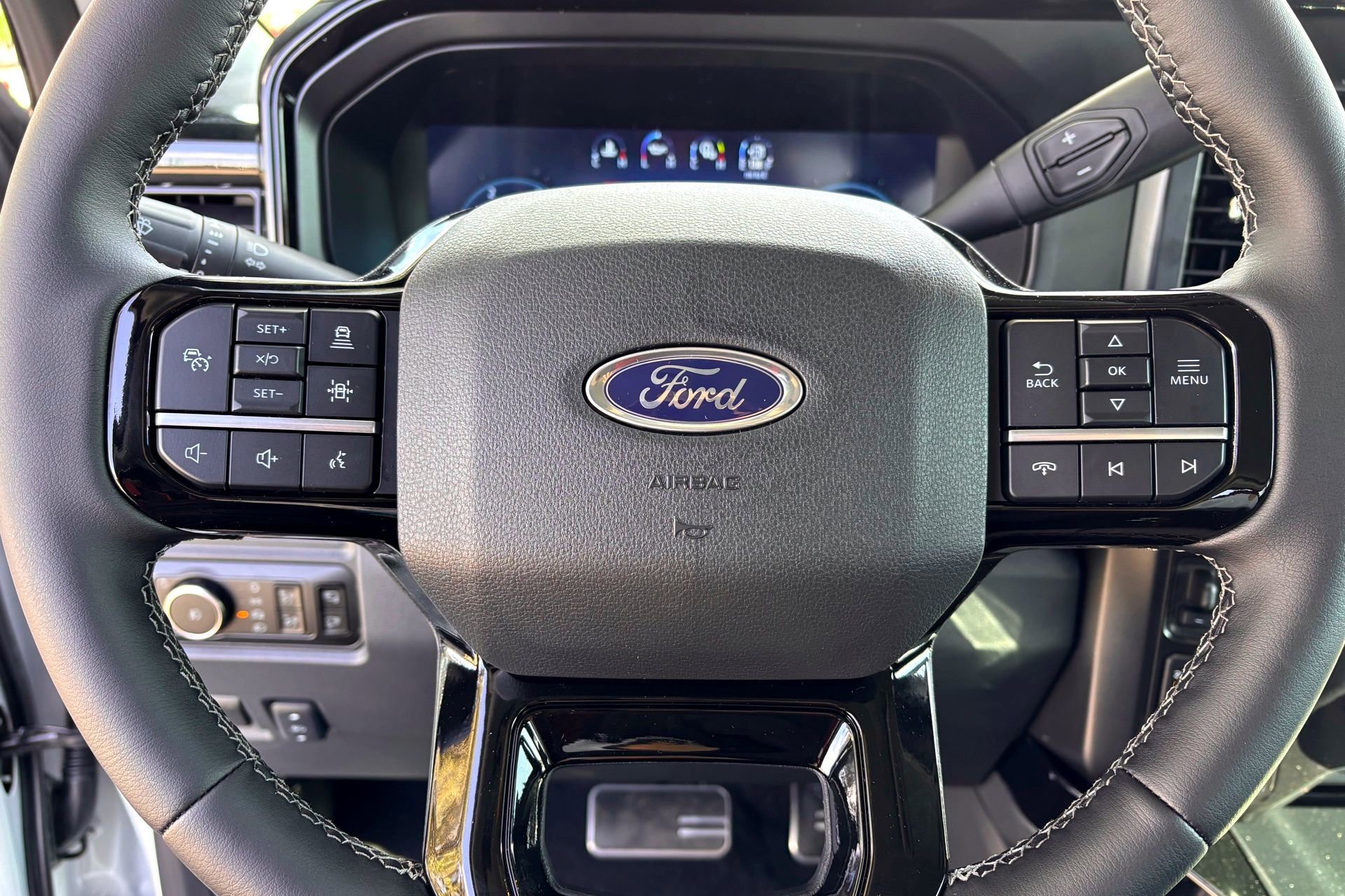 New 2026 Star White Metallic Tri-Coat Ford LARIAT image 13