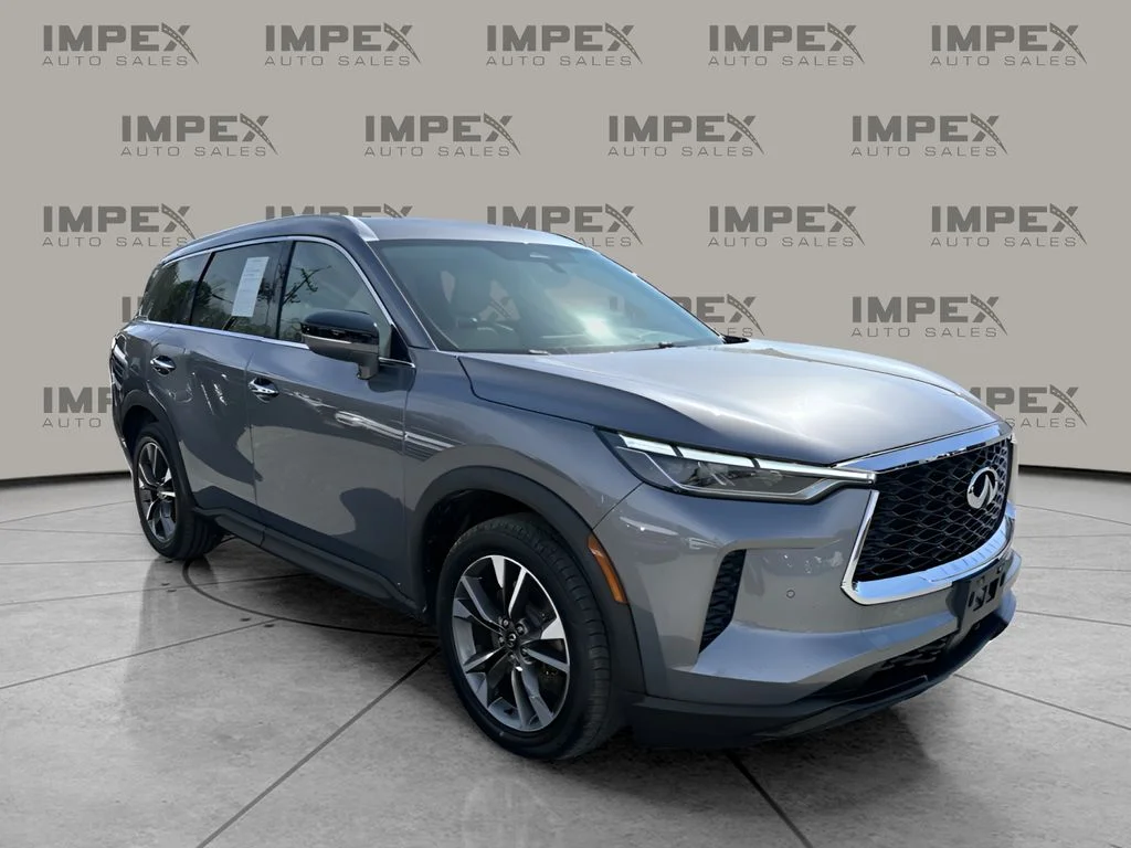 Used 2023 Gray INFINITI LUXE image 7