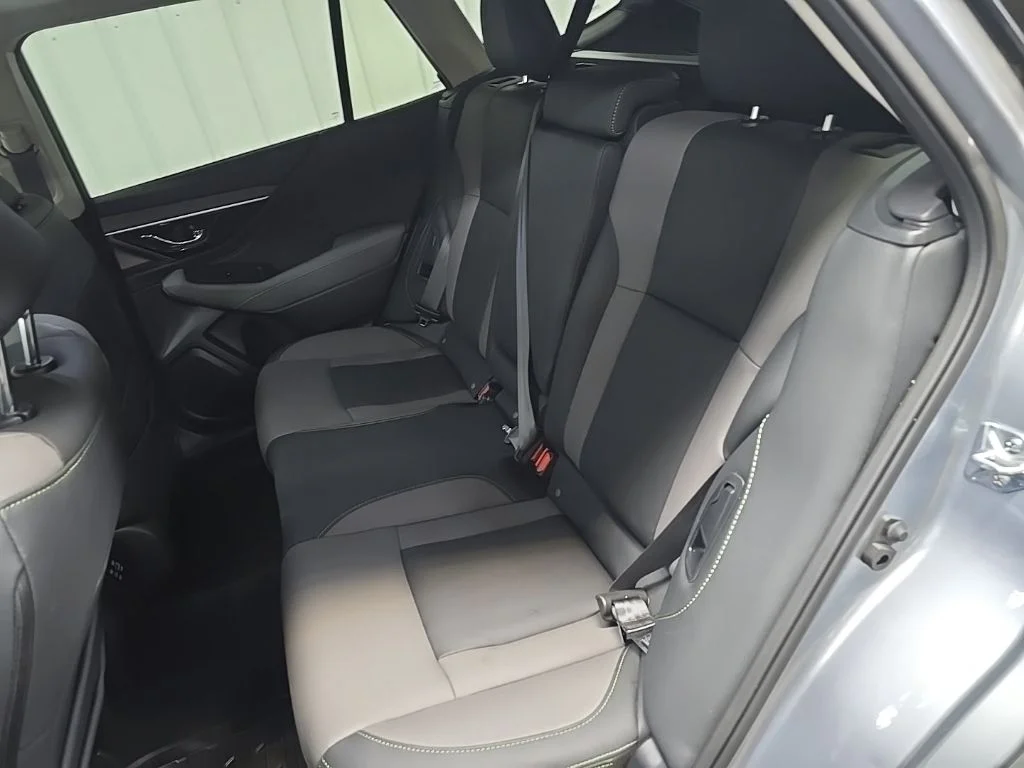 Used 2024 Silver Subaru Onyx Edition image 32