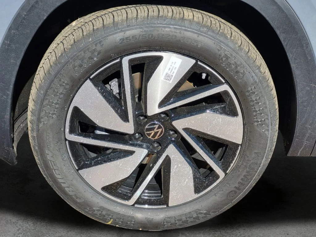 New 2026 Pure Gray Volkswagen 2.0T SE W/TECHNOLOGY image 20