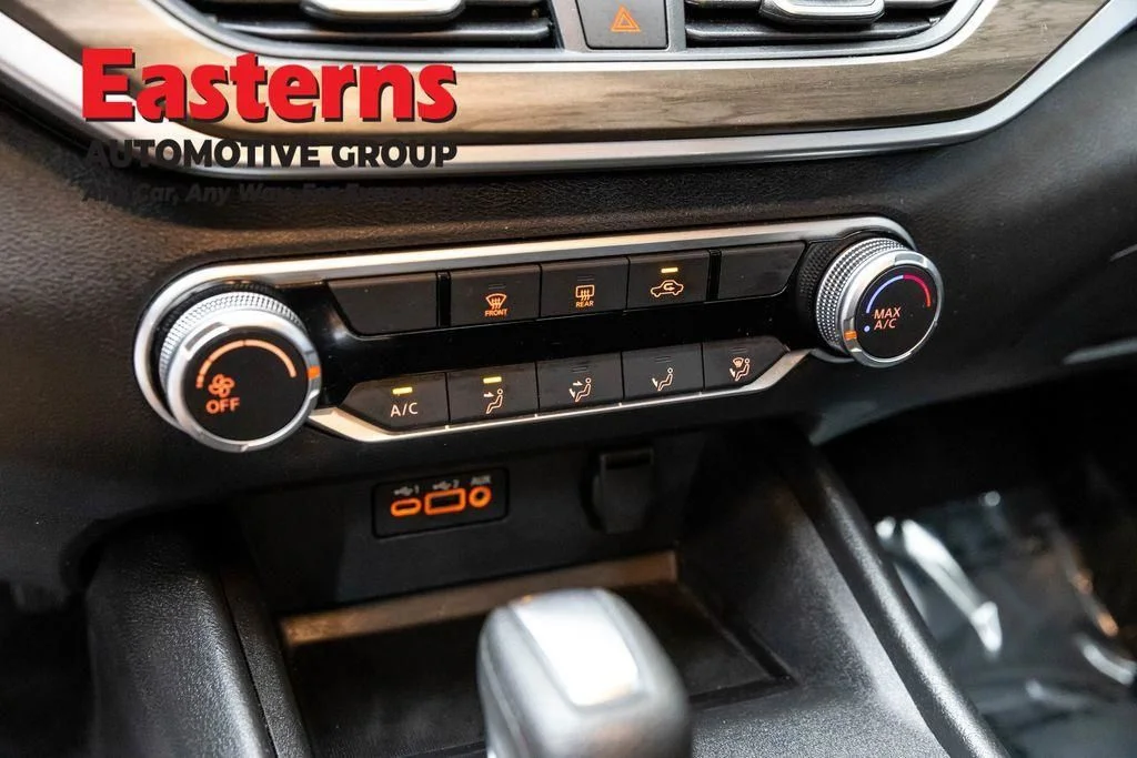 Used 2025 Gray Nissan 2.5 SV image 22