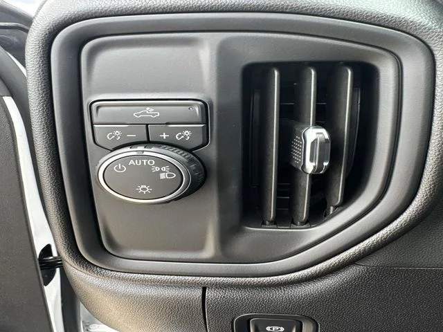 Used 2026 White Chevrolet Custom image 46