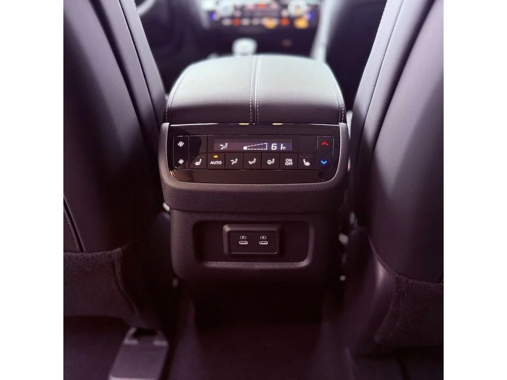 New 2026 Mineral Black INFINITI Luxe FWD image 28