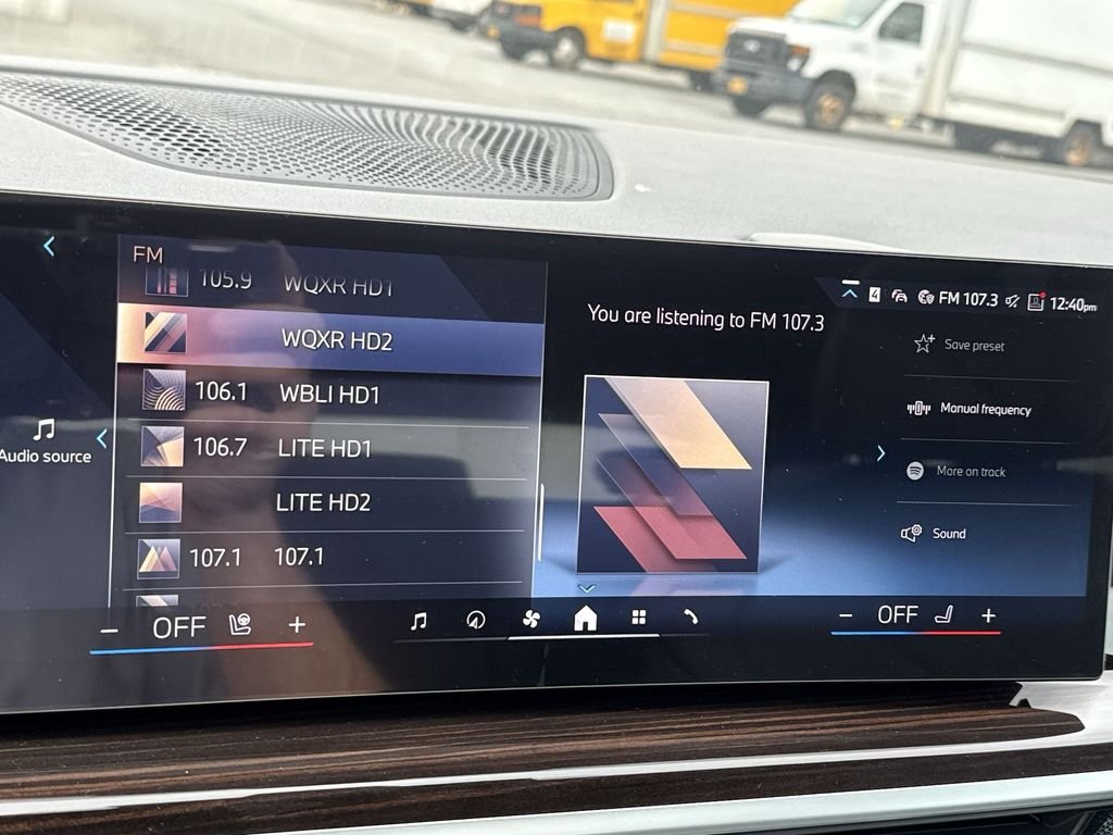 New 2026 Green Metallic BMW xDrive40i image 16