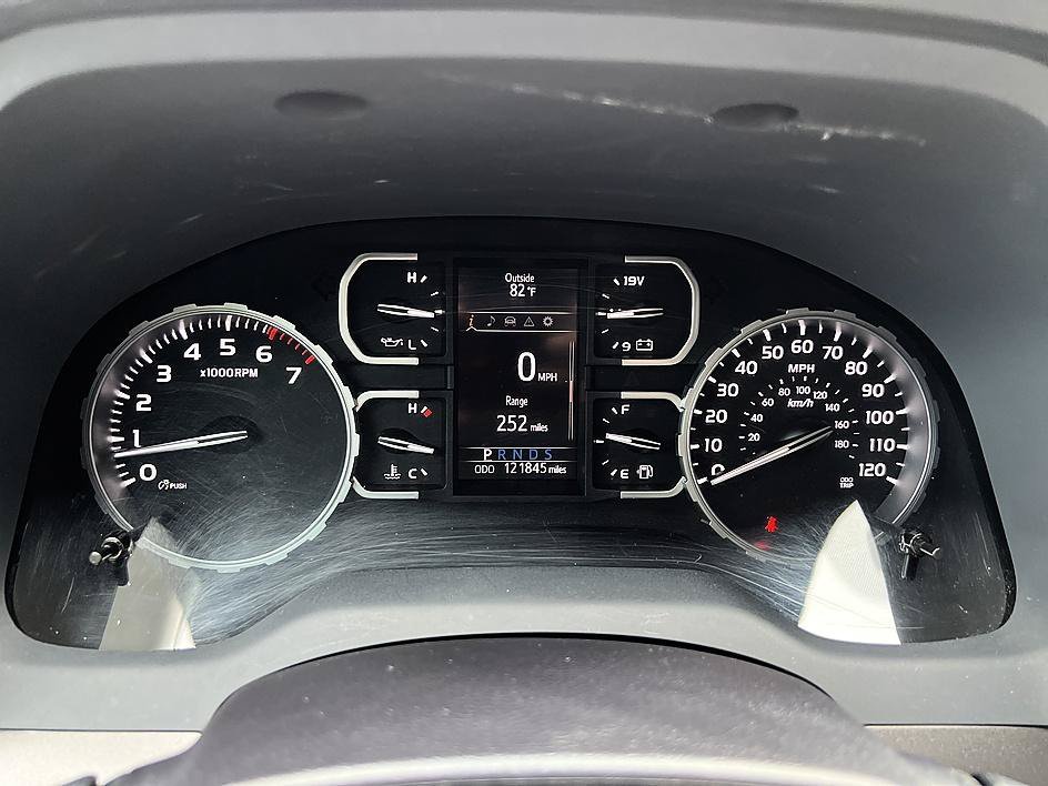Used 2018 Magnetic Gray Metallic Toyota SR5 image 15