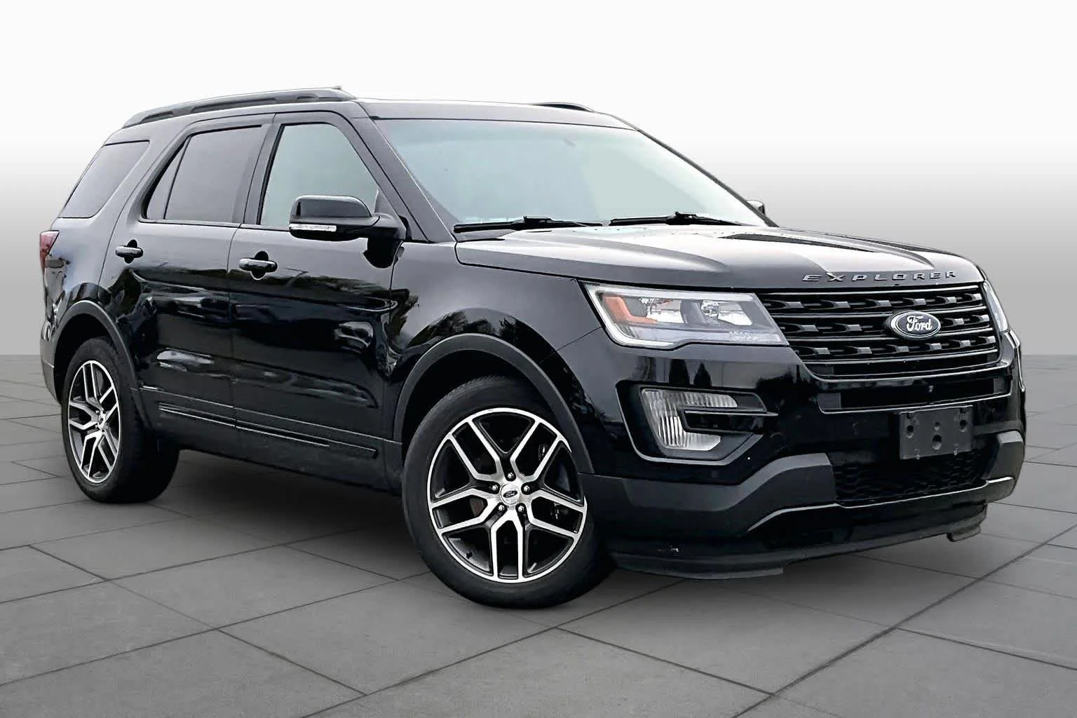 Used 2016 Absolute Black Ford Sport image 3