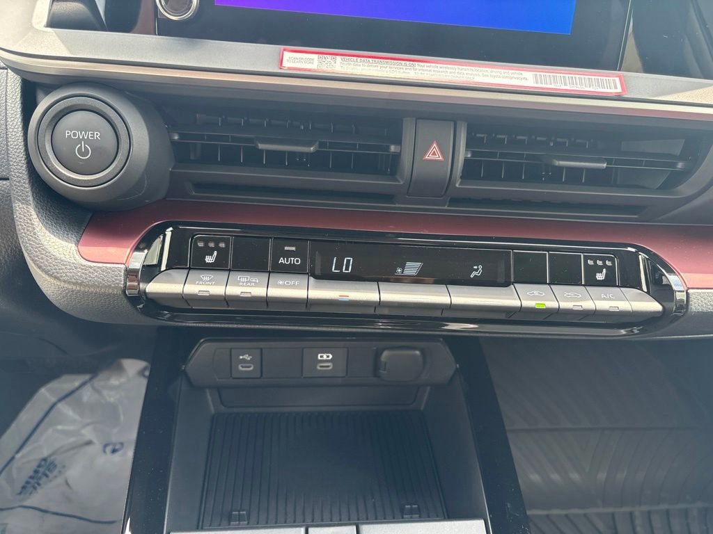 2026 Toyota Prius Plug-in Hybrid XSE - Photo 12