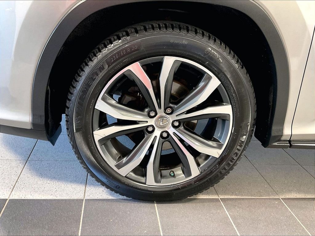 Used 2017 Silver Lexus 350 image 7
