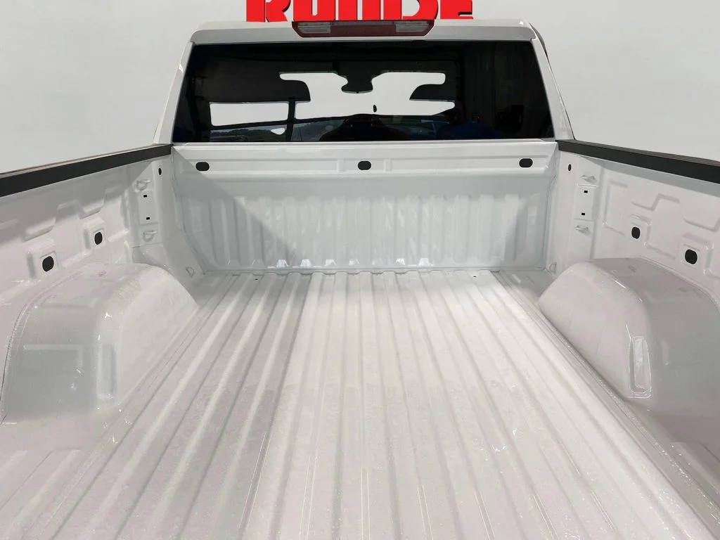 Used 2025 Summit White Chevrolet Custom image 7