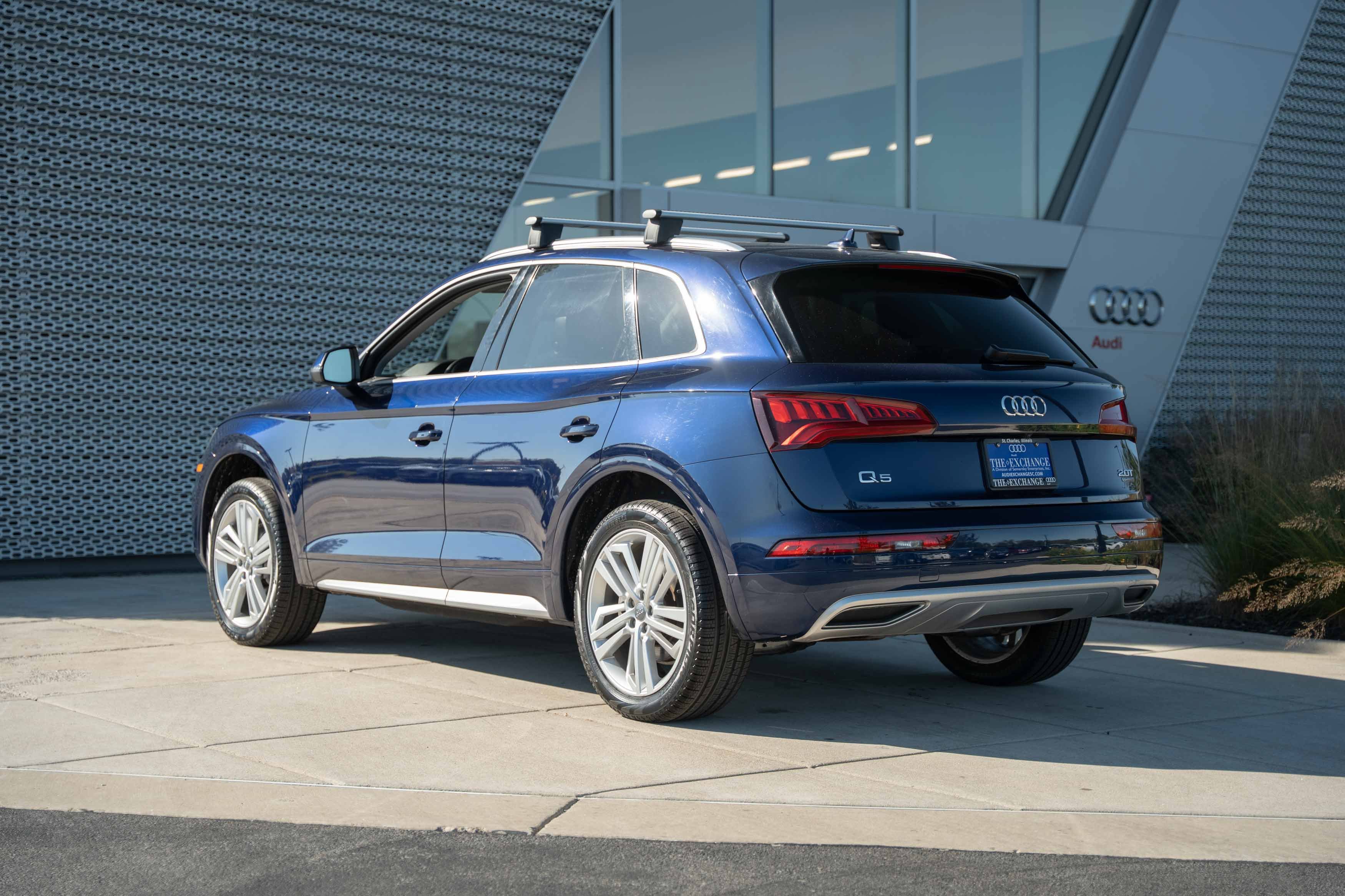 Used 2018 Navarra Blue Metallic Audi Prestige image 4