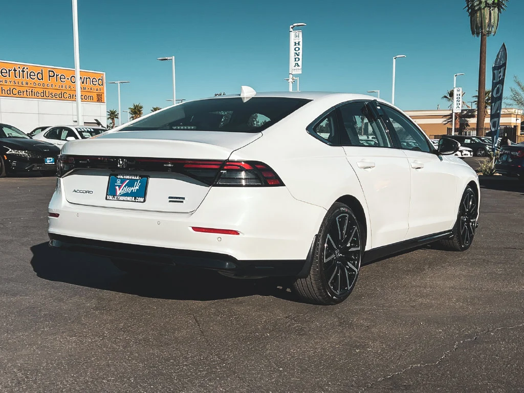 New 2026 White Honda Touring image 8