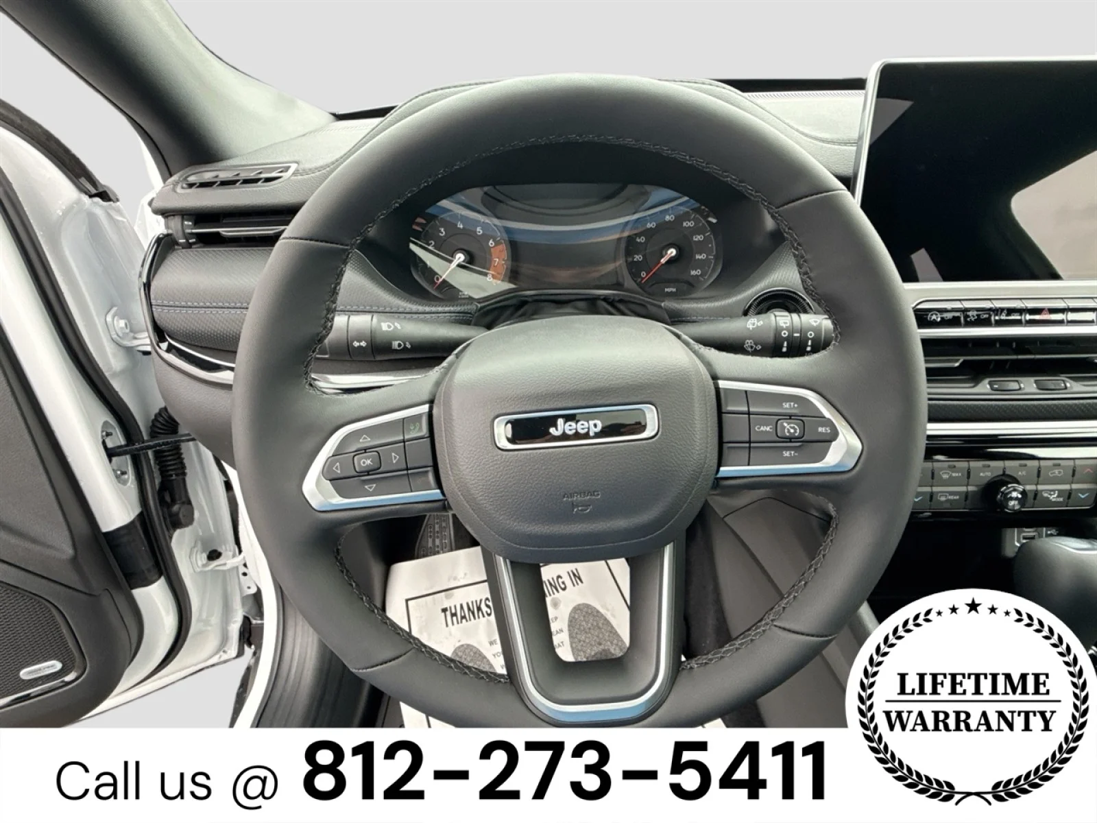 New 2026 Bright White Clearcoat Jeep Latitude Altitude image 11