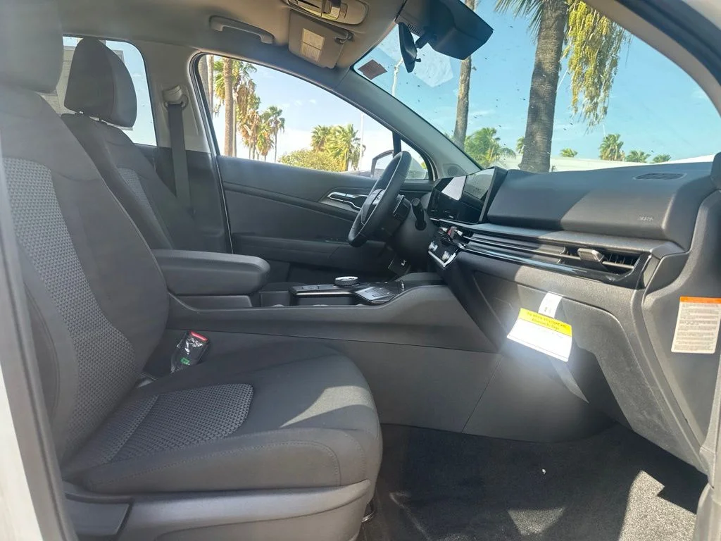 New 2027 White Kia S image 15