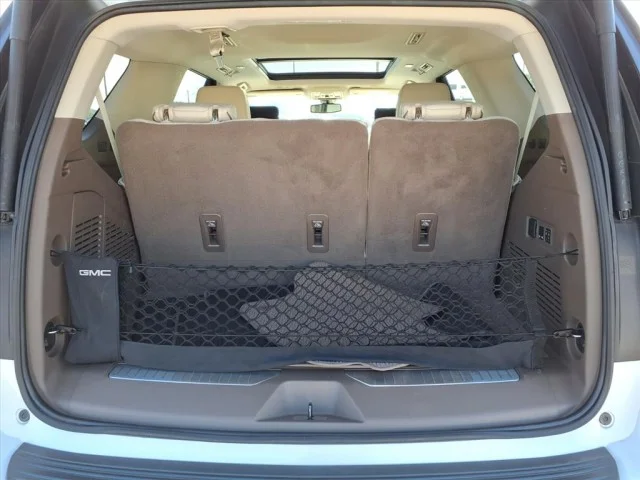 2021 GMC Yukon Denali - Photo 15
