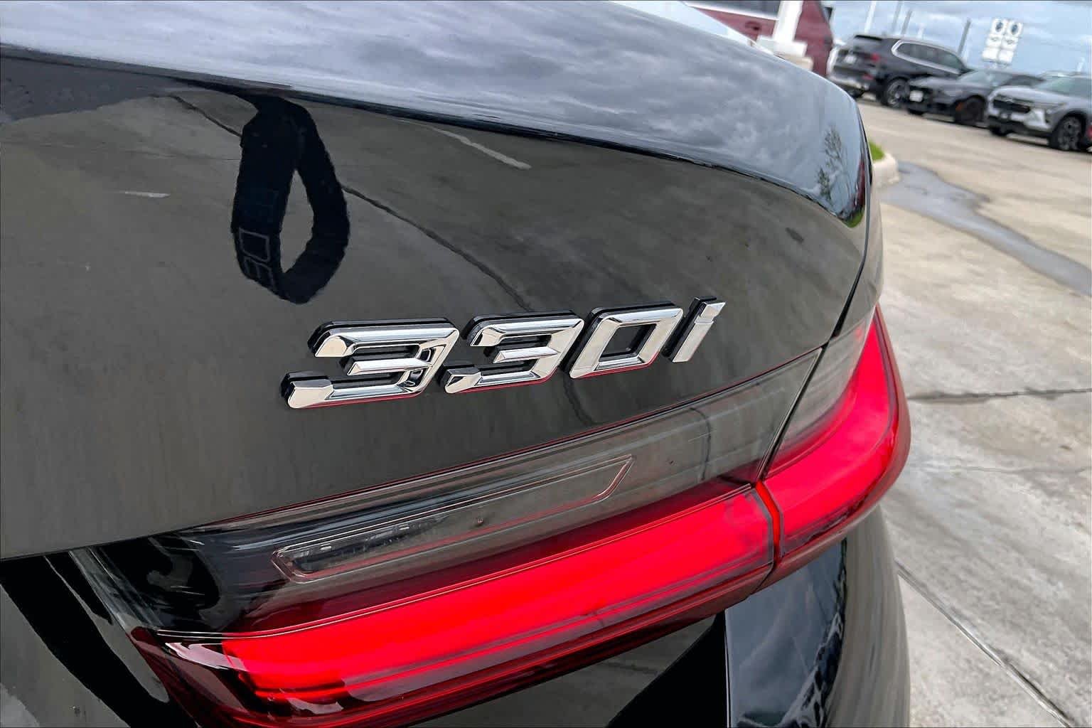Used 2026 Black Sapphire Metallic BMW 330i NA image 9
