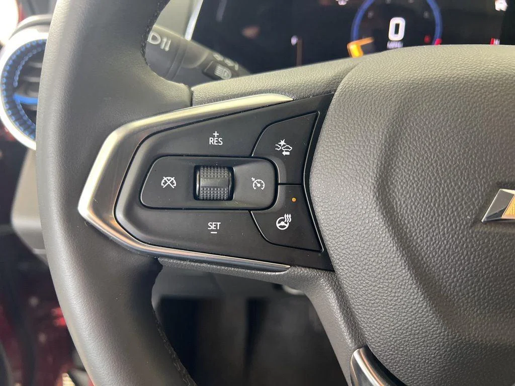 Used 2025 Crimson Chevrolet LT image 8