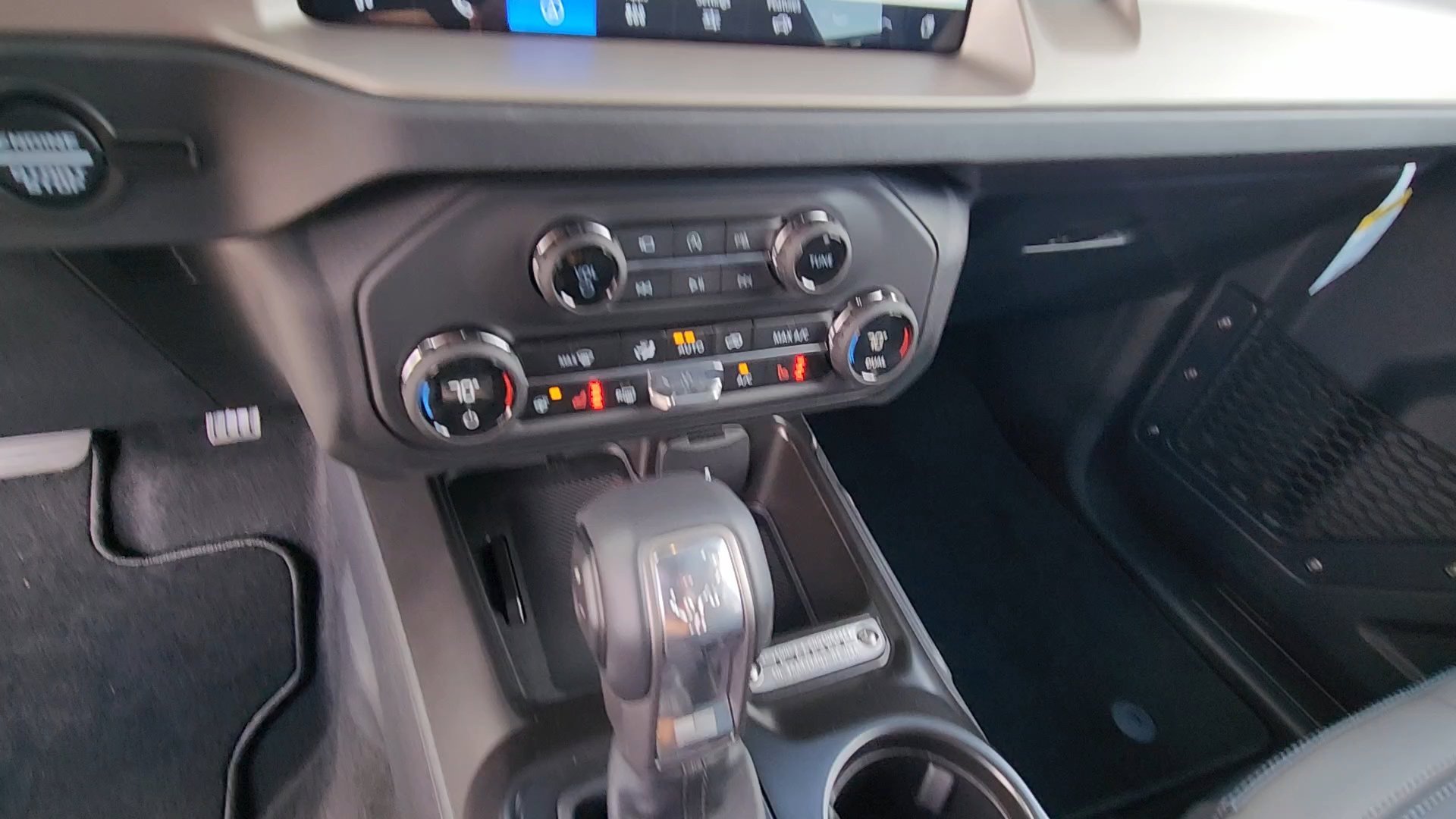New 2026 Marsh Gray Ford Outer Banks image 37