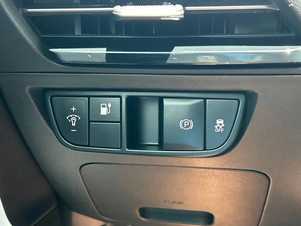 Certified Used 2026 Midnight Black Kia Light image 29