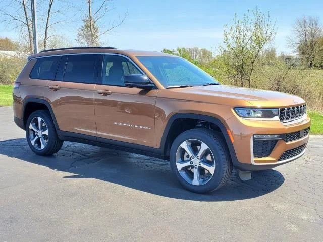 New 2026 Copper Shino Metallic Clearcoat Jeep Limited image 2