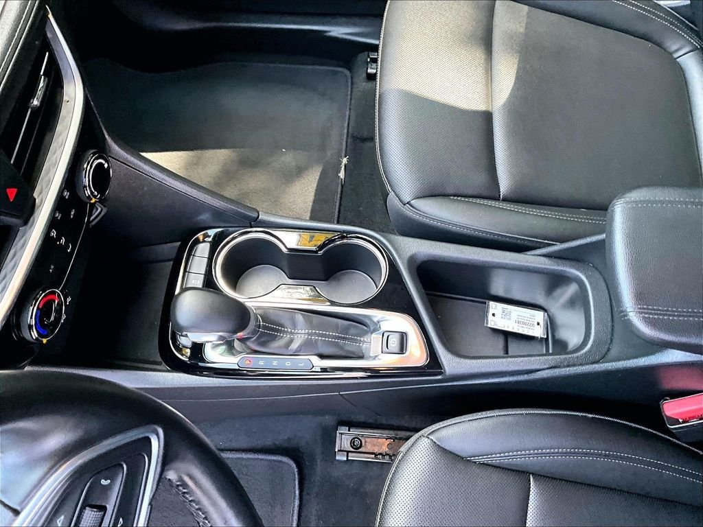 Used 2024 White Buick Sport Touring image 19