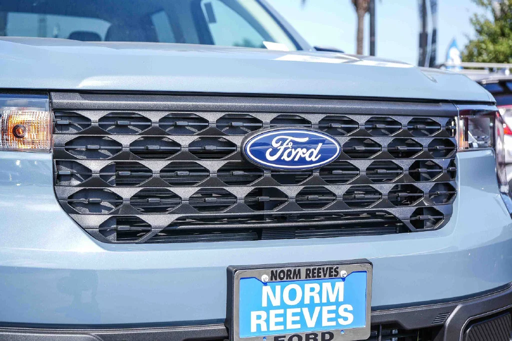 New 2026 Gray Ford XLT image 5