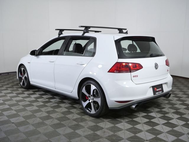 Used 2017 White Volkswagen SE image 7
