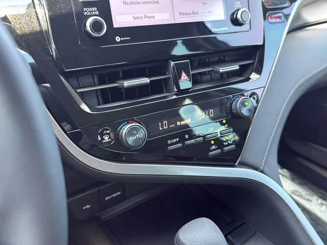 Used 2022 Gray Toyota LE image 21