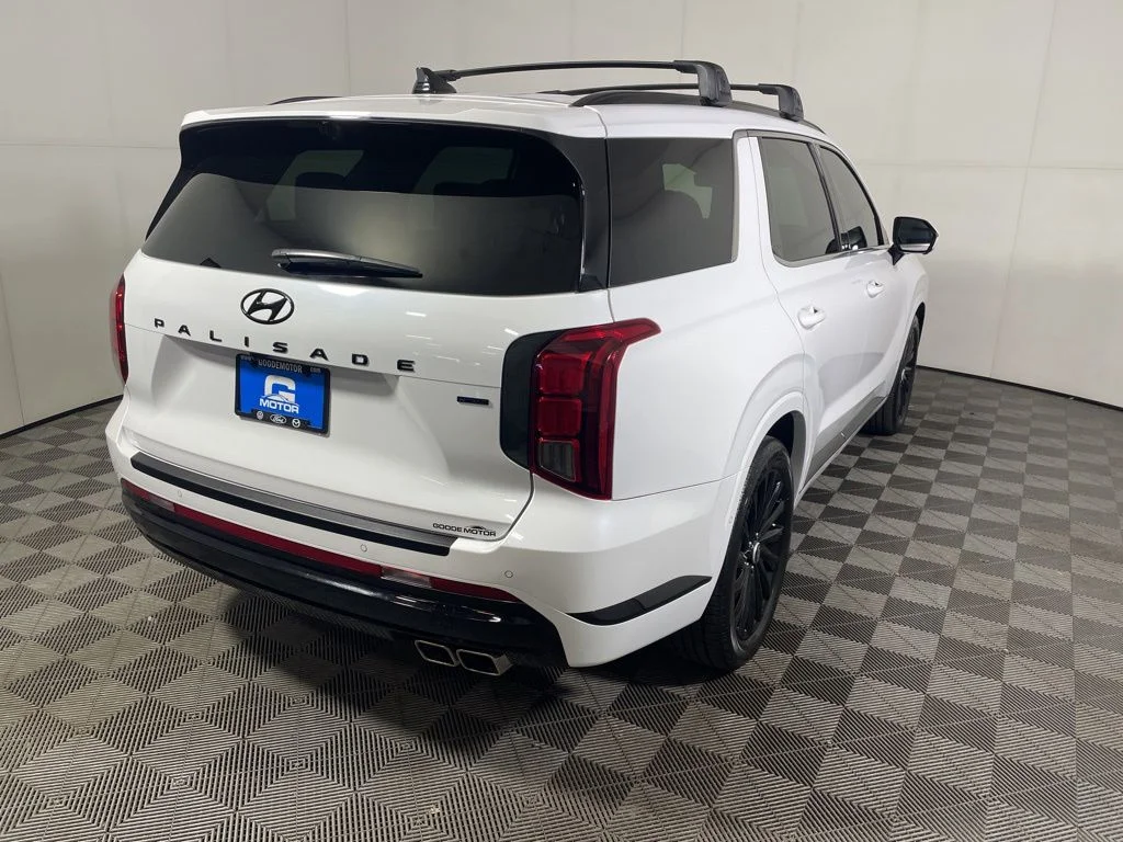 Used 2025 White Hyundai Calligraphy Night Edition image 7