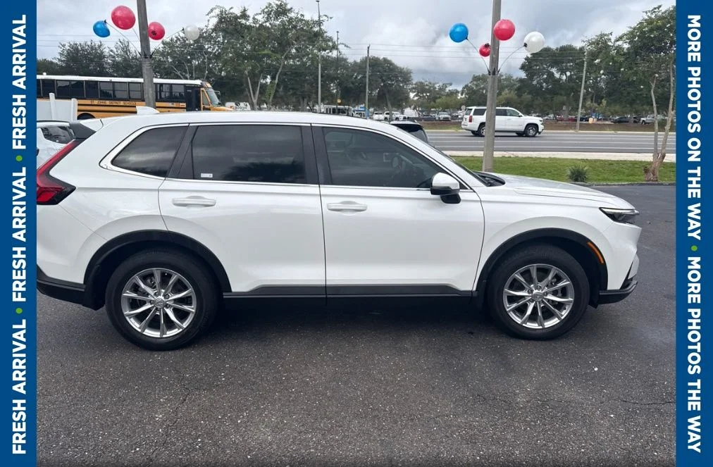 Used 2023 White Honda EX-L image 2