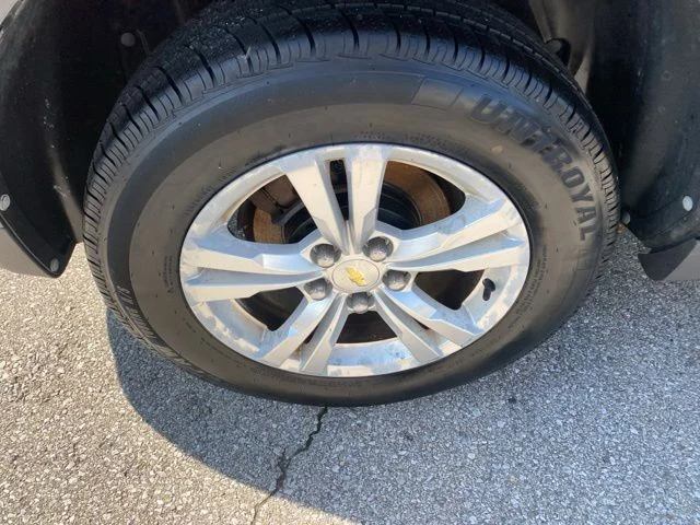 Used 2011 Gray Chevrolet LS image 30