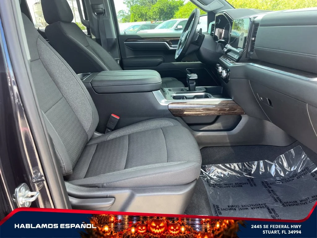Used 2025 Titanium Rush Metallic GMC Elevation image 19