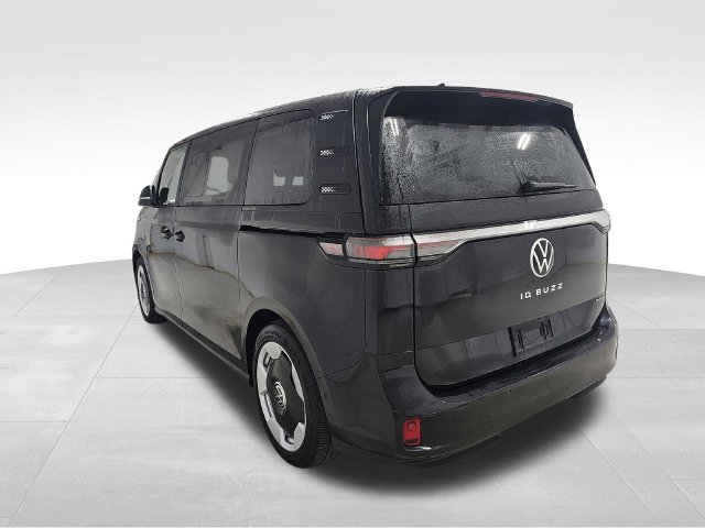 Used 2025 Black Volkswagen Pro S Plus image 3