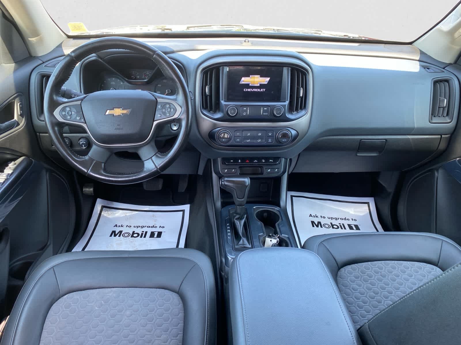 Used 2019 BLACK Chevrolet 4WD Z71 image 16