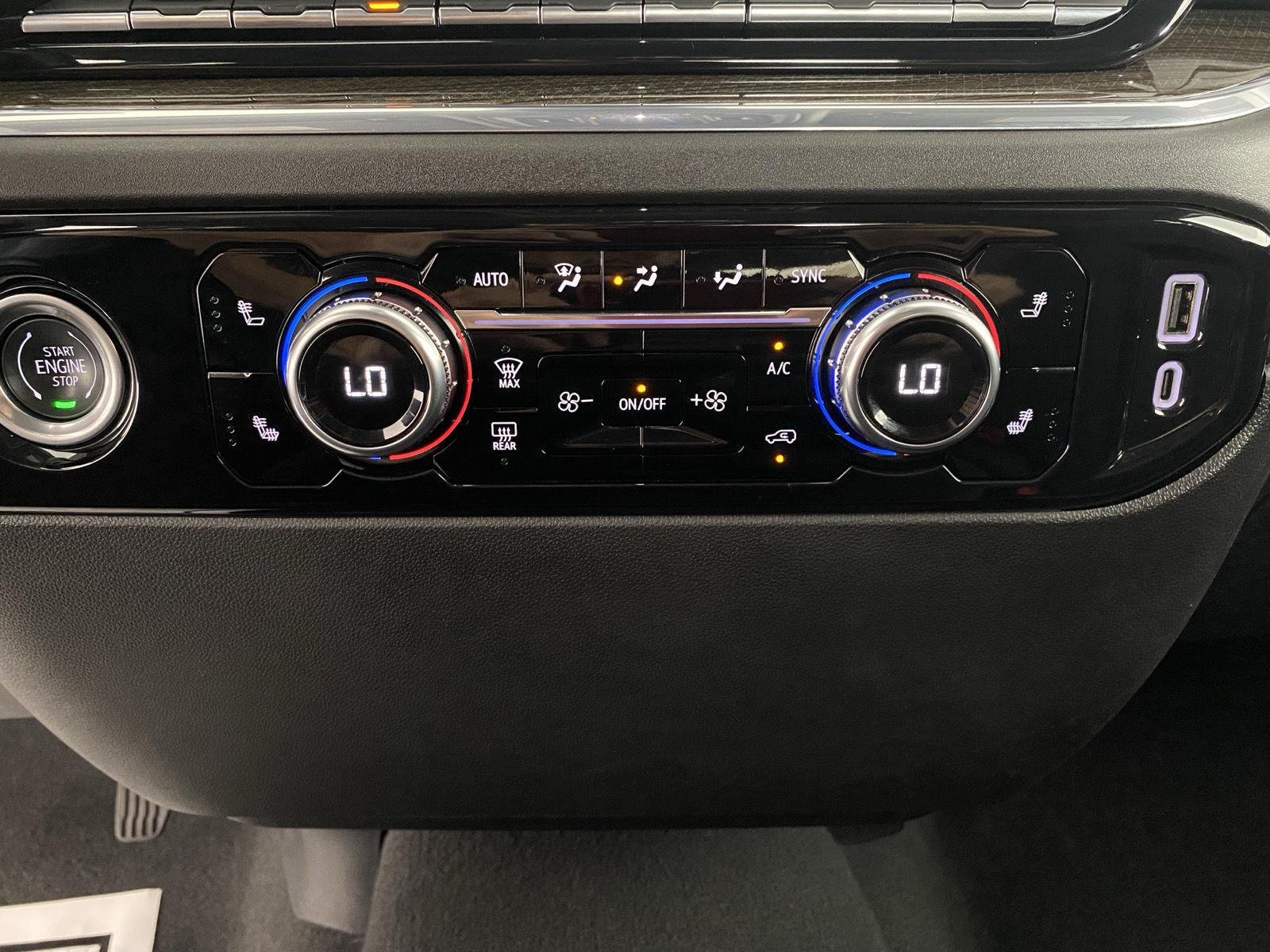 Used 2024 Summit White GMC Elevation image 22