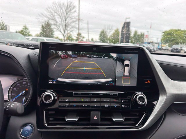 Used 2022 Midnight Black Metallic Toyota Platinum image 21