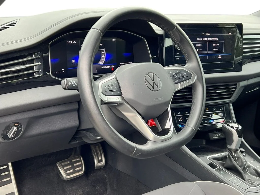 Used 2025 Blue Volkswagen 1.5T Sport image 5